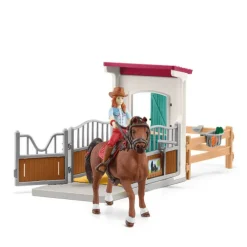 Horse Box with Hannah & Cayenne