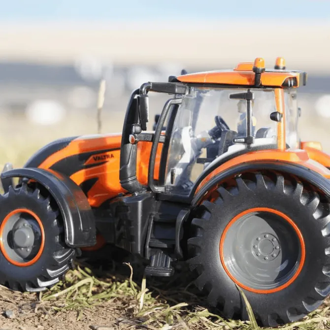 Metallic Orange Valtra T254
