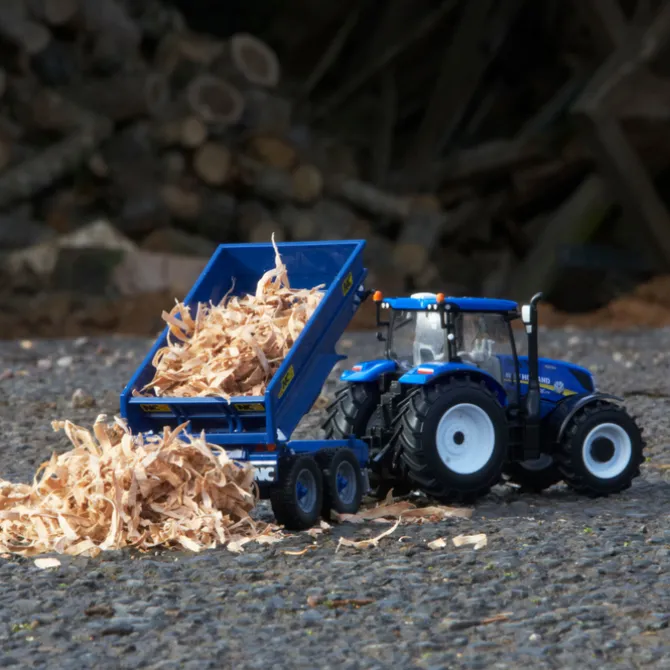 New Holland T6 Tractor with Trailer
